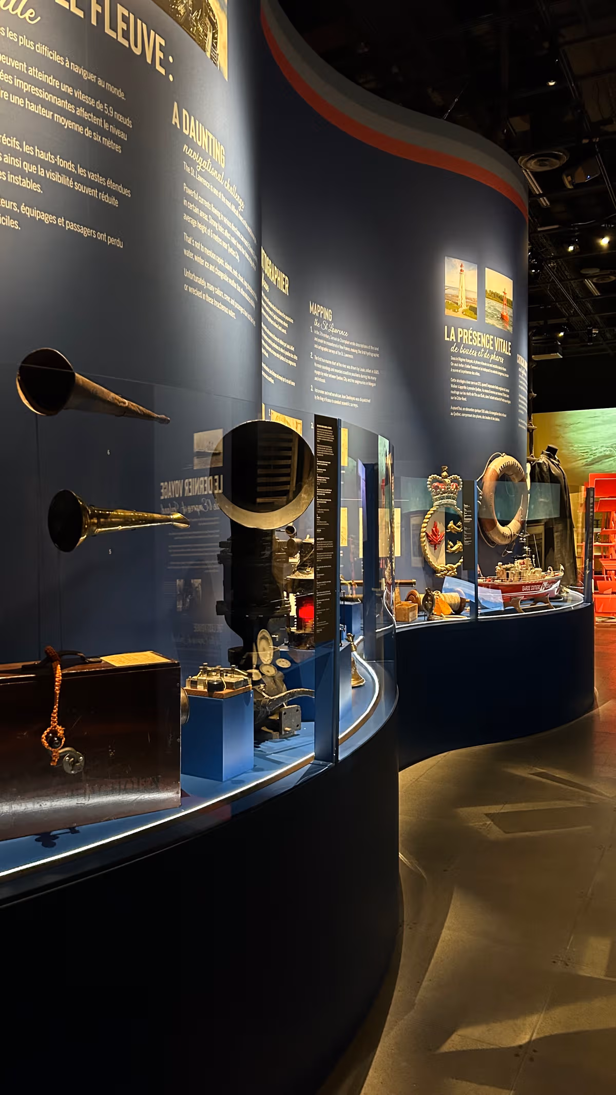 Professionel en installation de musée